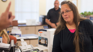 Kim Davis Released From Prison, Status Reports Required Every 14 Days